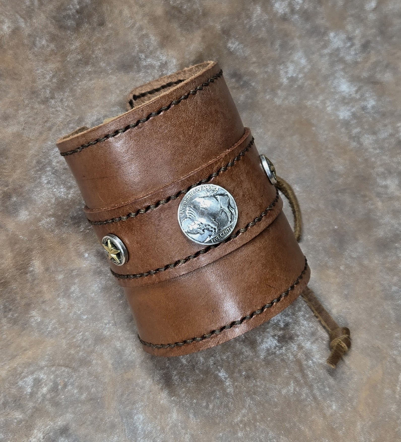 Cuff Brown w/ Buffalo head nickel