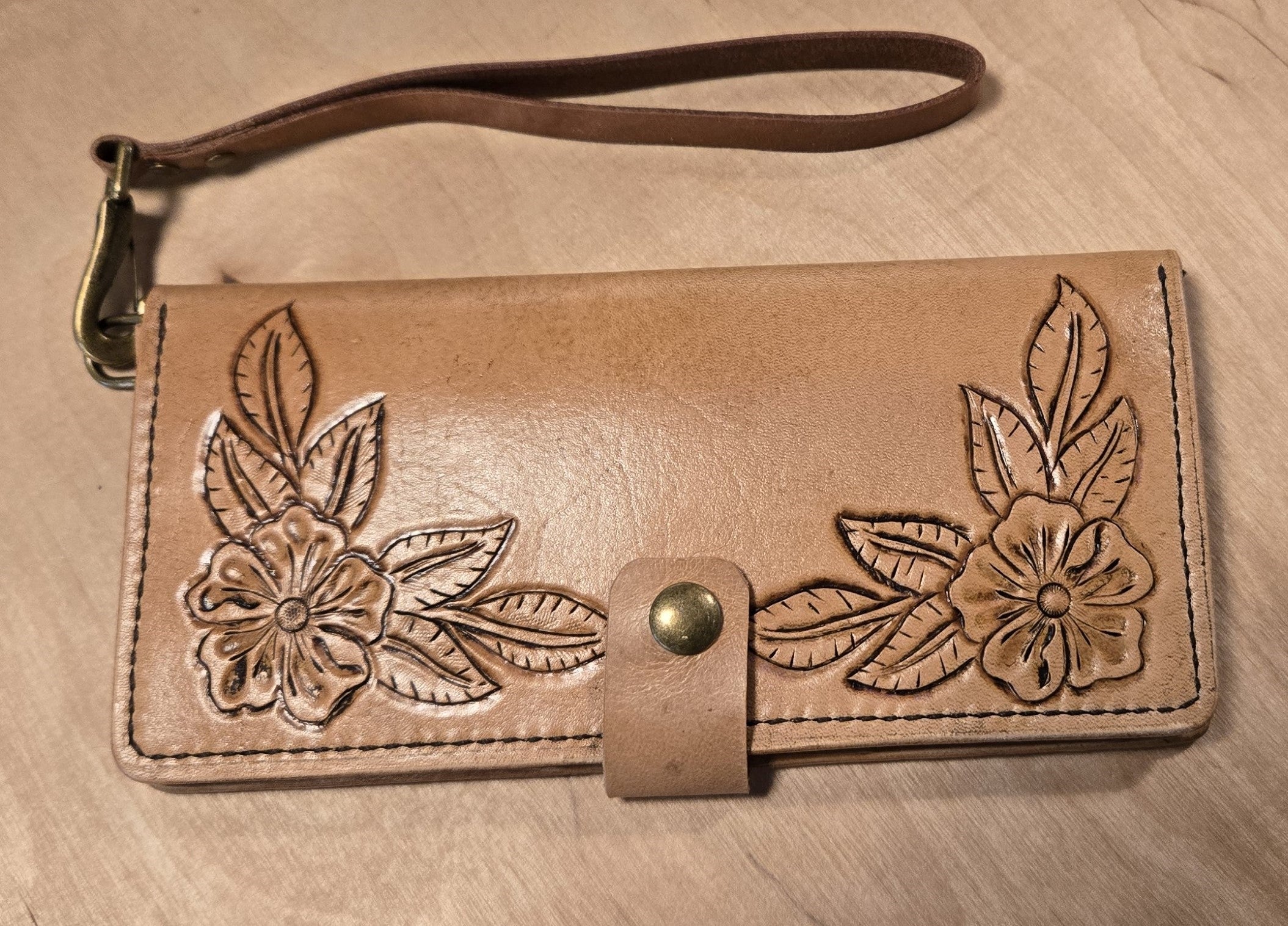 Ladies Tooled Wallet